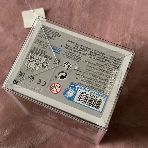 Hunter x Hunter Killua Funko Pop - Picture 4 of 8